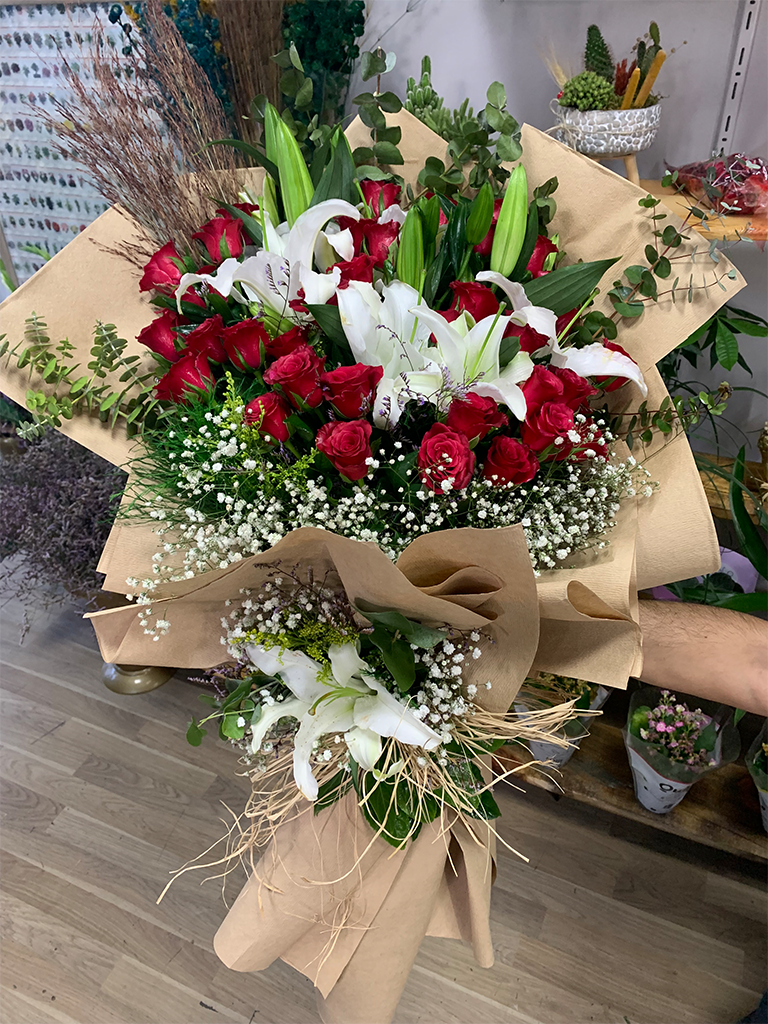 Gül ve Lilyum Buketi